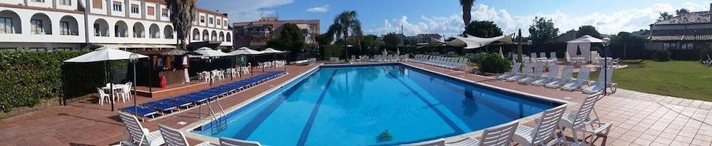 סירקוזה Hotel Relax מראה חיצוני תמונה