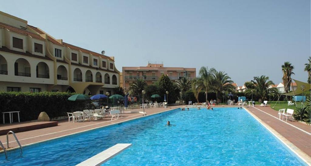 סירקוזה Hotel Relax מראה חיצוני תמונה